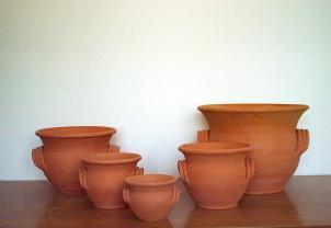 Római bordásfüles kaspó