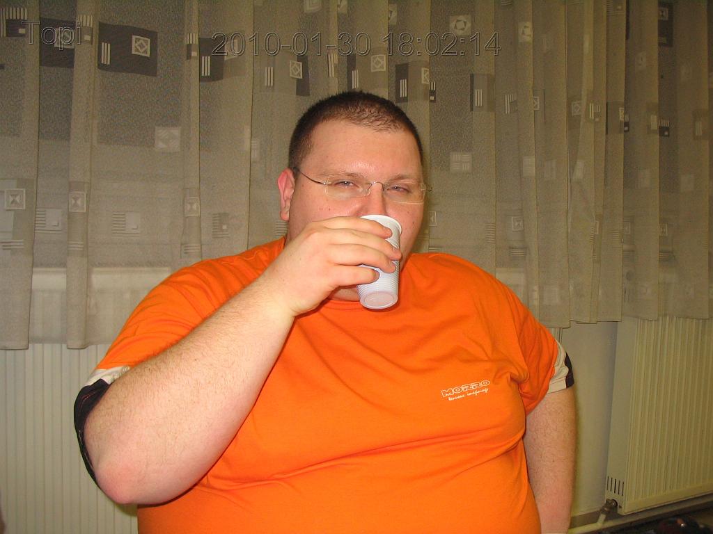 184_8446.jpg - Nyami ez fini :)